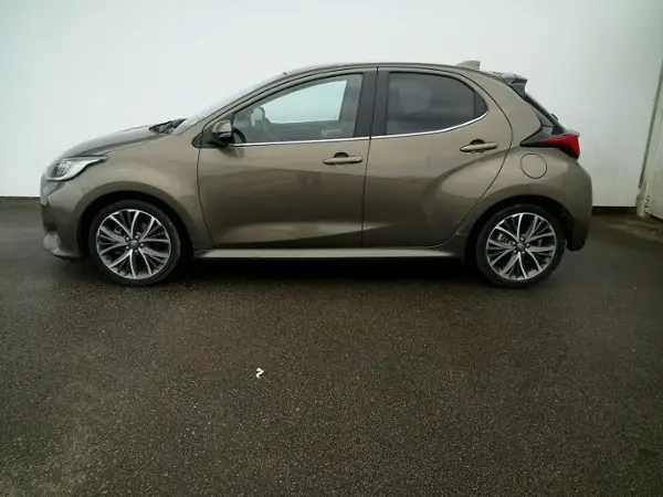 GR YARIS